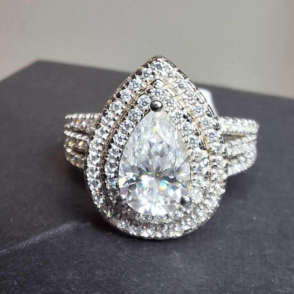 ✨ Rhodium Over 925 Sterling Silver Moissanite Ring – Pear Halo Design *New*